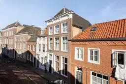 Geertruidenberg, Vismarktstraat 10