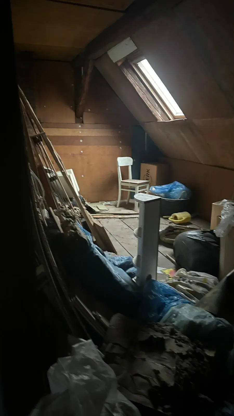 Meergezinswoning met groot ontwikkelingspotentieel in Schleusingen, Hinternah, Thüringen - Duitsland