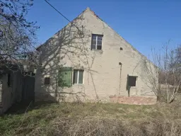 Vrijstaande eengezinswoning met bijgebouw in Könnern, OT Golbitz - Duitsland