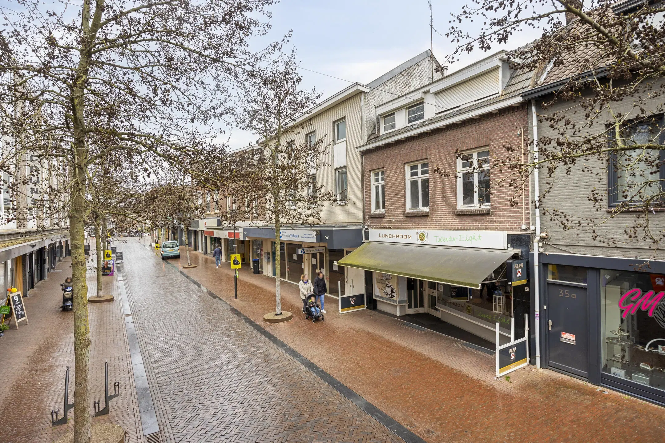 Hoensbroek, Kouvenderstraat 33, 33a en 35