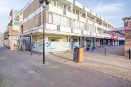 Lekkerkerk, Raadhuisplein 25-27-29