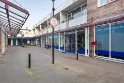 Lekkerkerk, Raadhuisplein 47