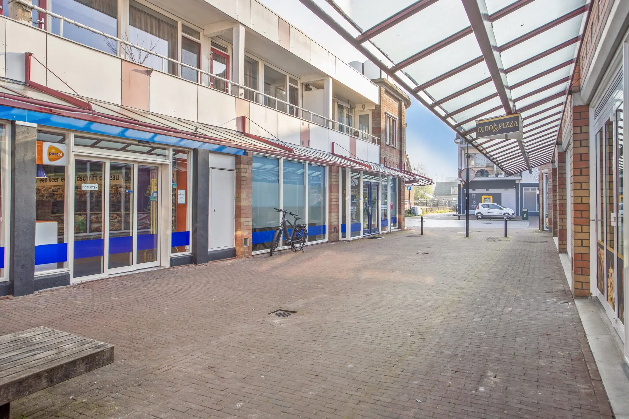 Lekkerkerk, Raadhuisplein 43