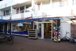 Lekkerkerk, Raadhuisplein 45