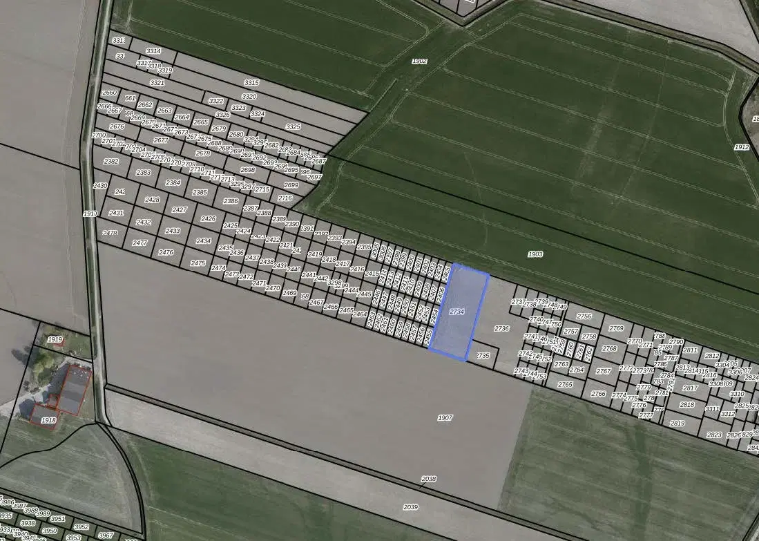 Drietal percelen agrarische grond gelegen te Terneuzen