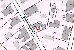 Vrijstaande vakwerkwoning op 290 m² eigendomsperceel in Langenleuba-Niederhain - Duitsland