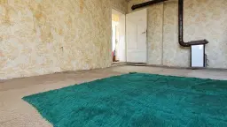 Tweelaags huis met een perceel van 1.100 m² en landbouwgrond van 6.494 m² in Rakovitsa - Bulgarije