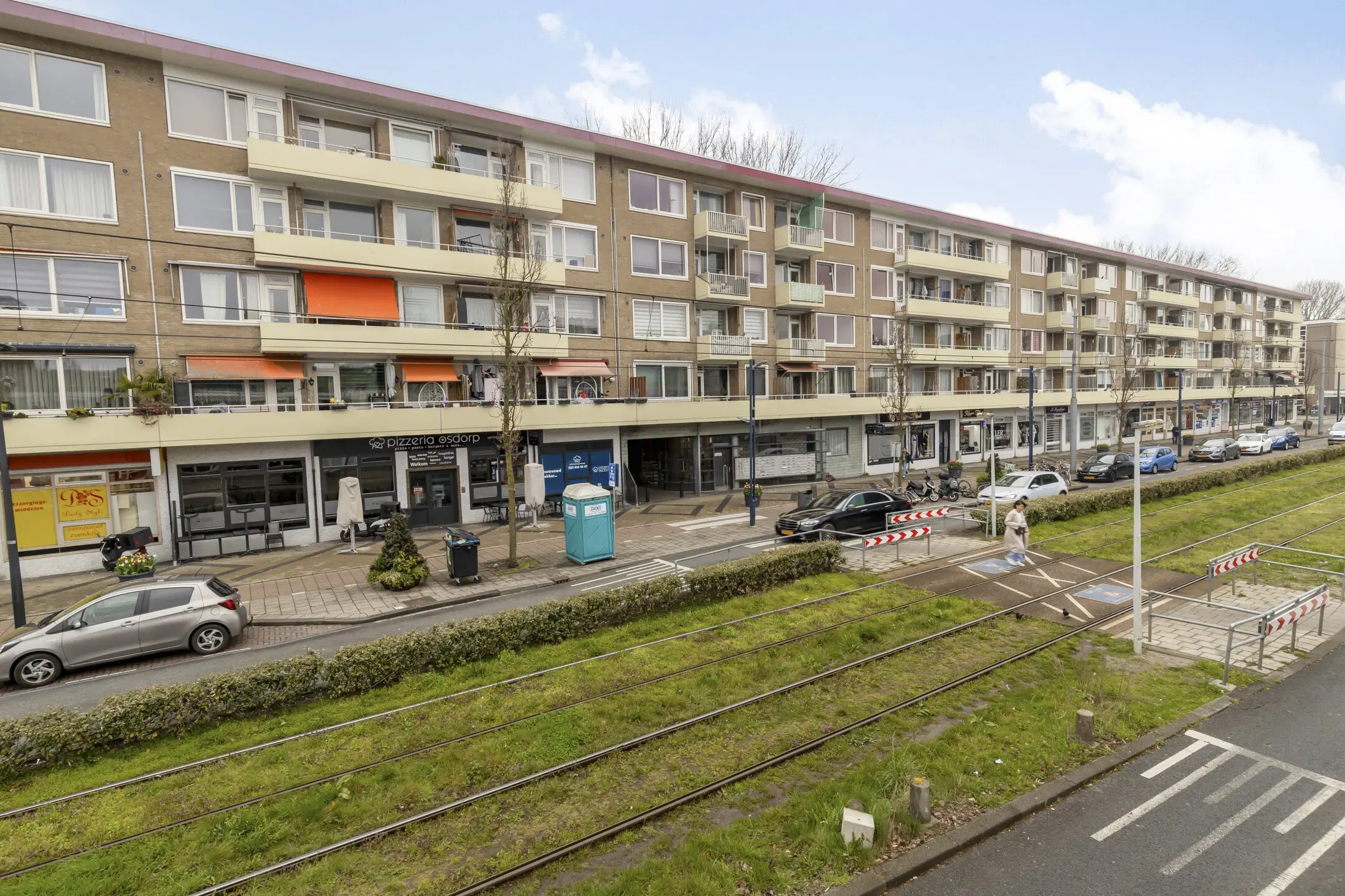 Amsterdam, Tussen Meer 236