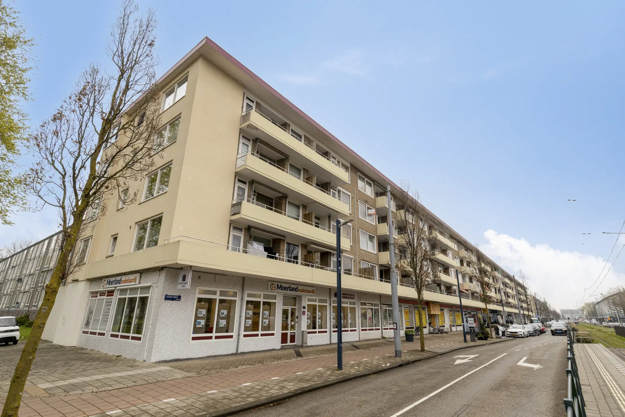 Amsterdam, Tussen Meer 236