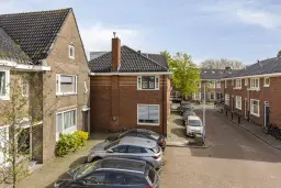 Zaandam, Apolloplantsoen 31