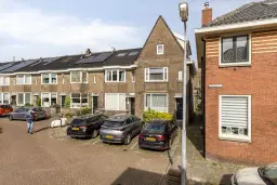 Zaandam, Apolloplantsoen 31