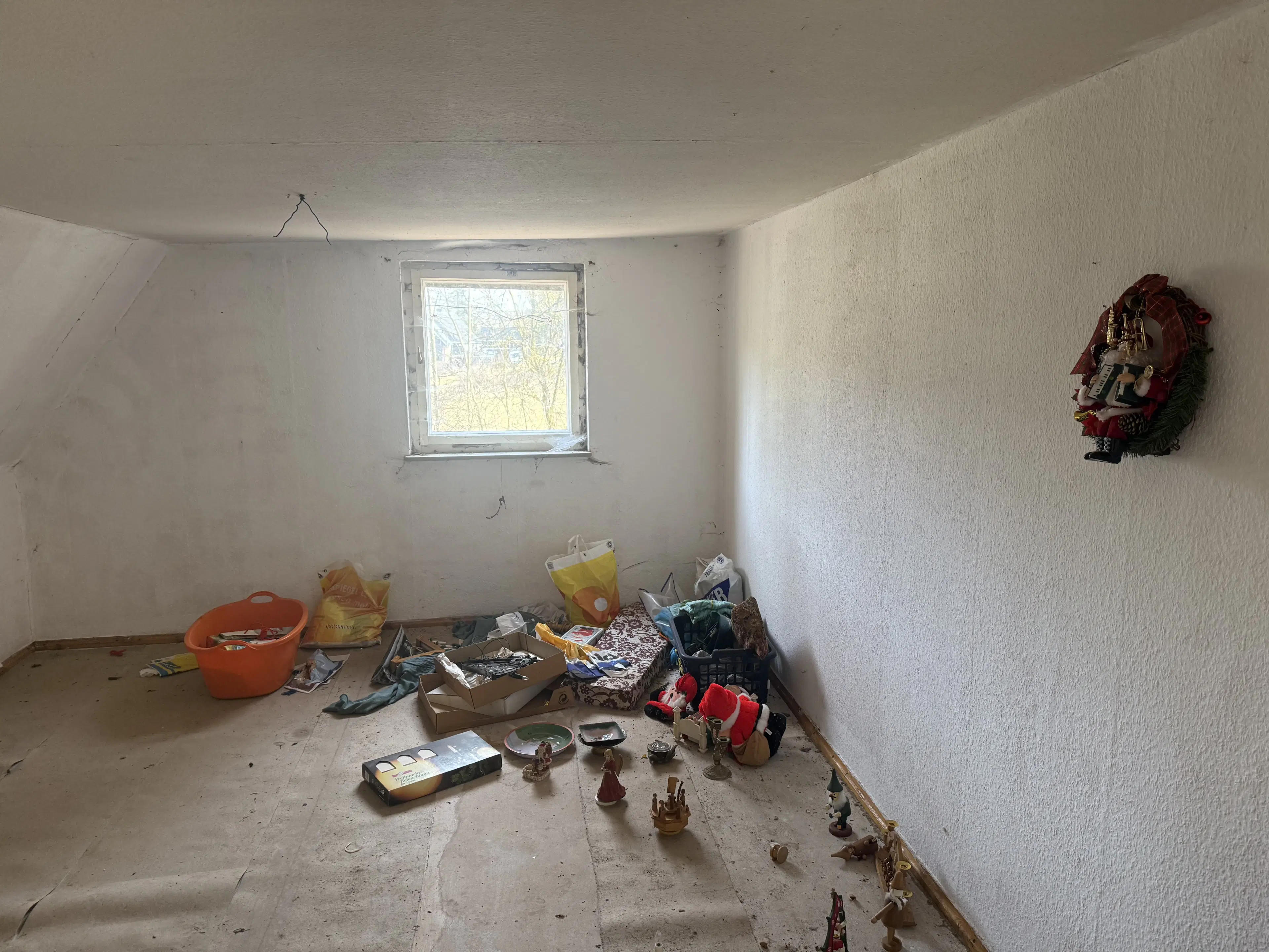 Woonhuis met 5 eenheden op perceel van 1.803 m² in Nassau, Freiberg, nabij Frauenstein - Duitsland