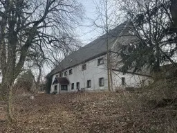 Woonhuis met 5 eenheden op perceel van 1.803 m² in Nassau, Freiberg, nabij Frauenstein - Duitsland