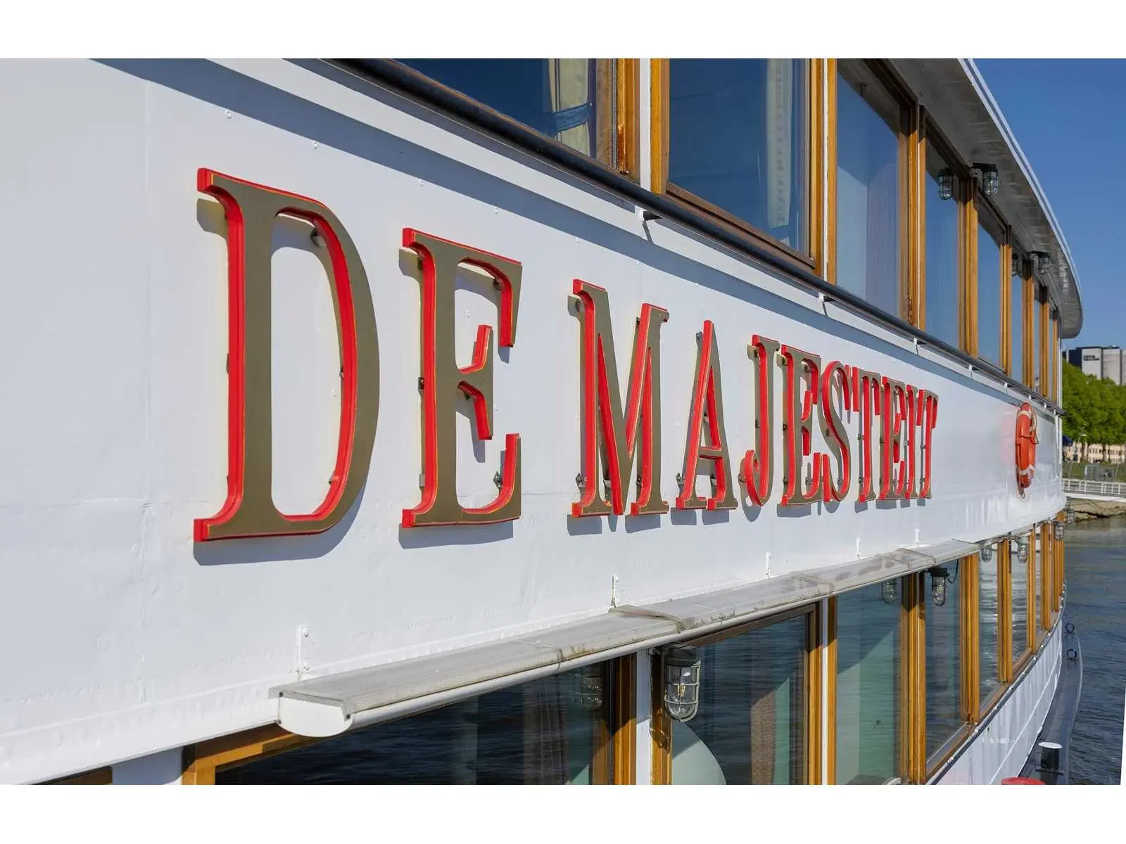 Raderstoomboot De Majesteit