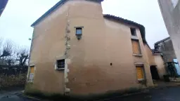 3-verdiepingen Middeleeuws woonhuis in Montmorillon - Frankrijk