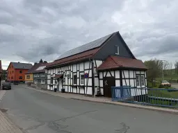 Vrijstaand vakwerkhuis op perceel van 406m2 in Illmenau, Duitsland