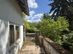 3 wooneenheden op perceel 1.398 m² in Gerstungen, nabij Eisenach - Duitsland