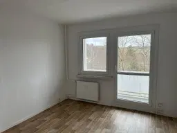 60 appartementen / studio’s, bouwjaar 1988, 25 verhuurd (€ 82.800,= huur) - Markneukirchen - Duitsland