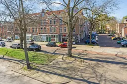 Karel de Stoutestraat 2 en Wolphaertsbocht 93 A te Rotterdam