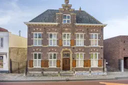 Waalwijk, Grotestraat 268