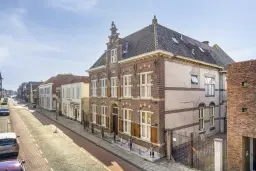 Waalwijk, Grotestraat 268