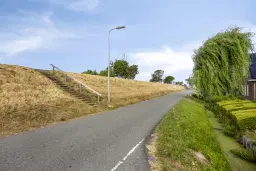 's-Gravenzande, Maasdijk 81