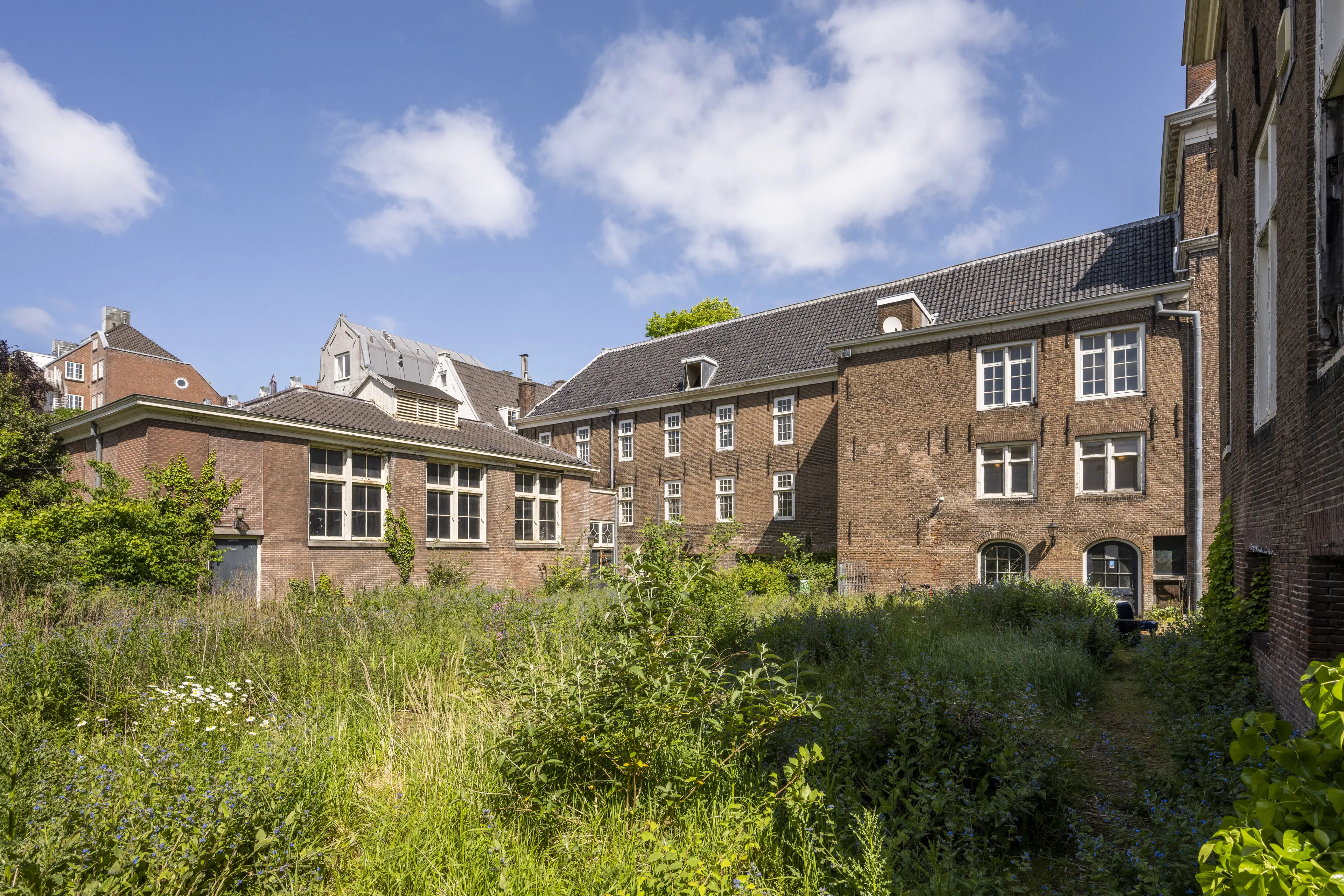 Gebouwencomplex genaamd Hospice Wallon (Voormalig Maison Descartes)