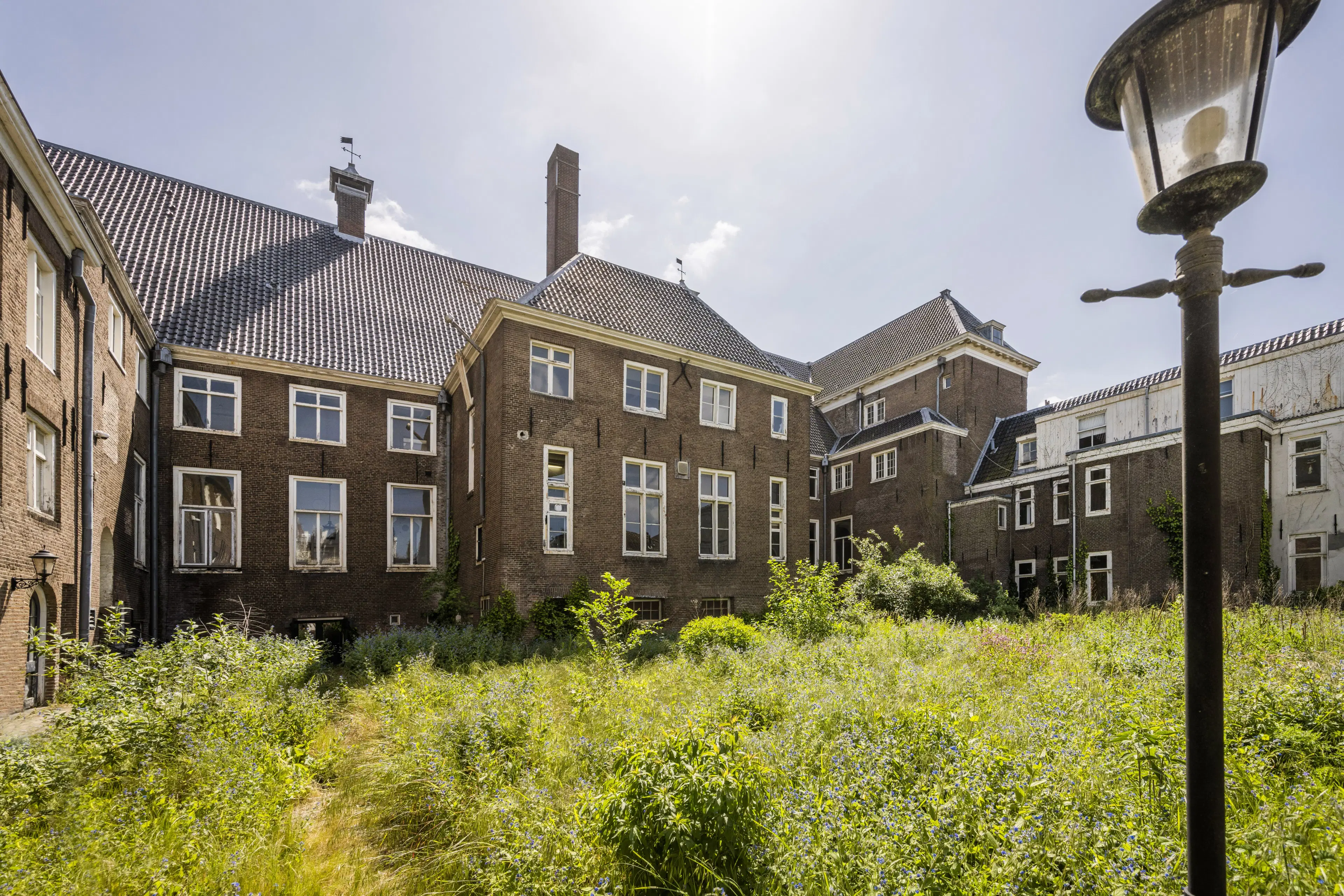 Gebouwencomplex genaamd Hospice Wallon (Voormalig Maison Descartes)