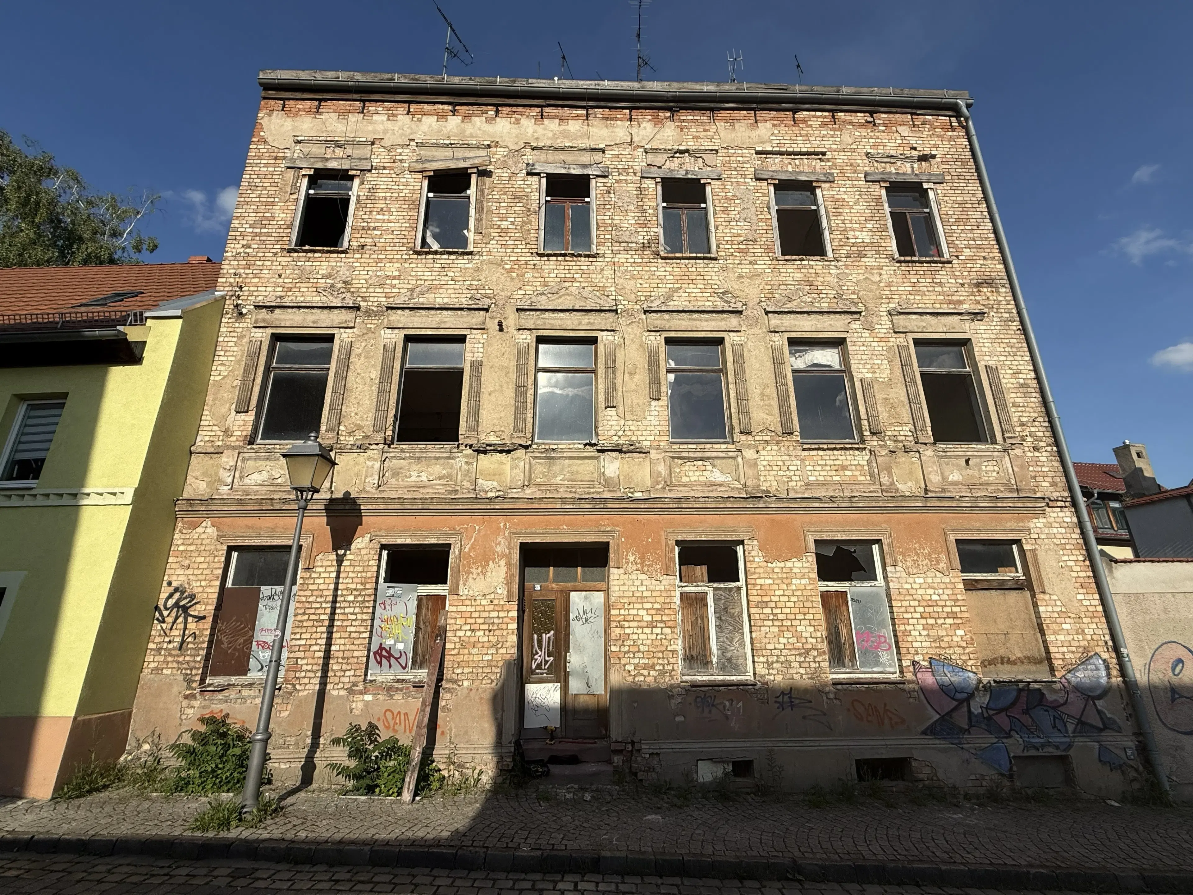 Appartementengebouw met 5 wooneenheden in Lutherstadt Eisleben - Duitsland