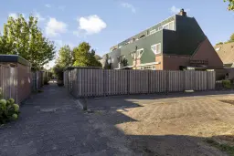 Spijkenisse, Egelveen 220