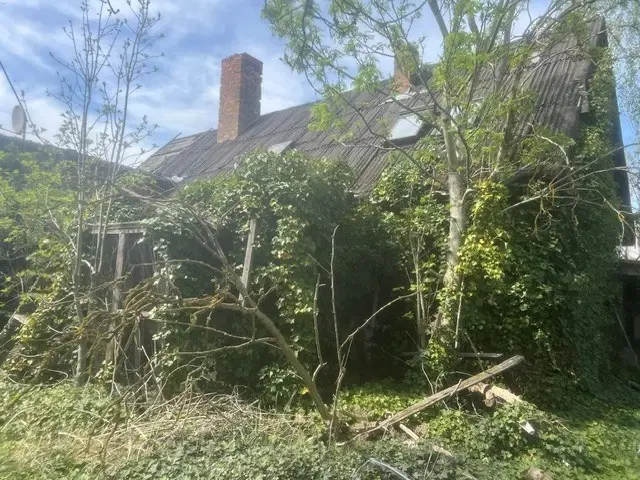 Vrijstaand landhuis met schuur op ruime kavel van ca. 1.090 m² in Rohndorf (Südliches Anhalt) Halle-Leipzig- Flughafen - Duitsland