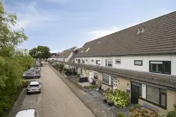 Almere, Erik Satiestraat 12