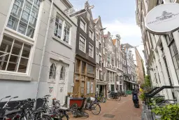 Amsterdam, Voetboogstraat 20 1 en 20 H