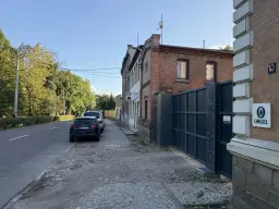 14 woningen (4 verhuurd, huursom = € 6.060,00) met 2.487 m² perceelgrootte, Zörbig, Leipzig – Duitsland