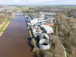 Voormalige kartonfabriek De Dollard te Bad Nieuweschans
