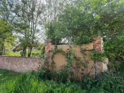 Vrijstaand landhuis op kavel van ca. 1.090 m², met schuur in Rohndorf (Südliches Anhalt) Halle-Leiptzig-Flughafen - Duitsland