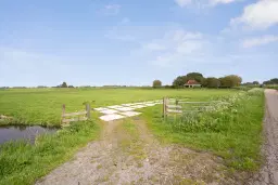 Stierop  1, De Woude