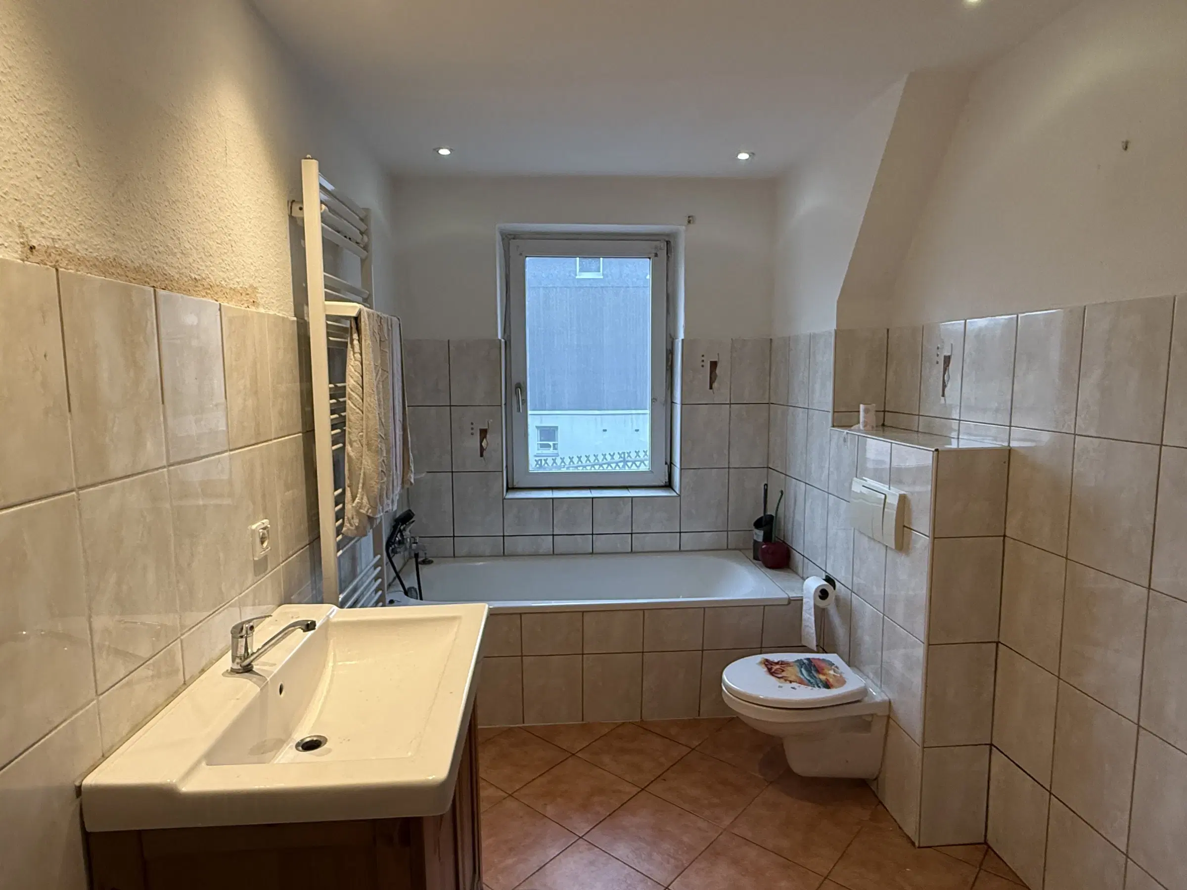 Villa met 3 wooneenheden en garages op 786 m² perceel in Waldheim - Duitsland