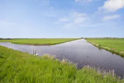 Stierop  1, De Woude