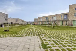 Almere, Adriaan de Grootpad 120