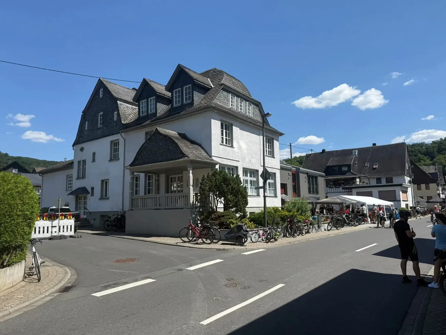 Eigendomsperceel in Braubach (achter woonhuizen), nabij Koblenz - Duitsland