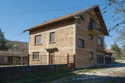 Ruime, instapklare woning, nabij de Donau in Leskovets - Bulgarije