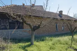 Ruime, instapklare woning, nabij de Donau in Leskovets - Bulgarije