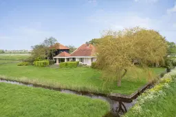 Stierop  1, De Woude