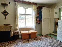 Huis met twee verdiepingen + 660 m² grond in Karan Varbovka - Bulgarije