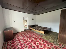 Huis op perceel van 1.900 m² in Slatina, regio Silistra - Bulgarije