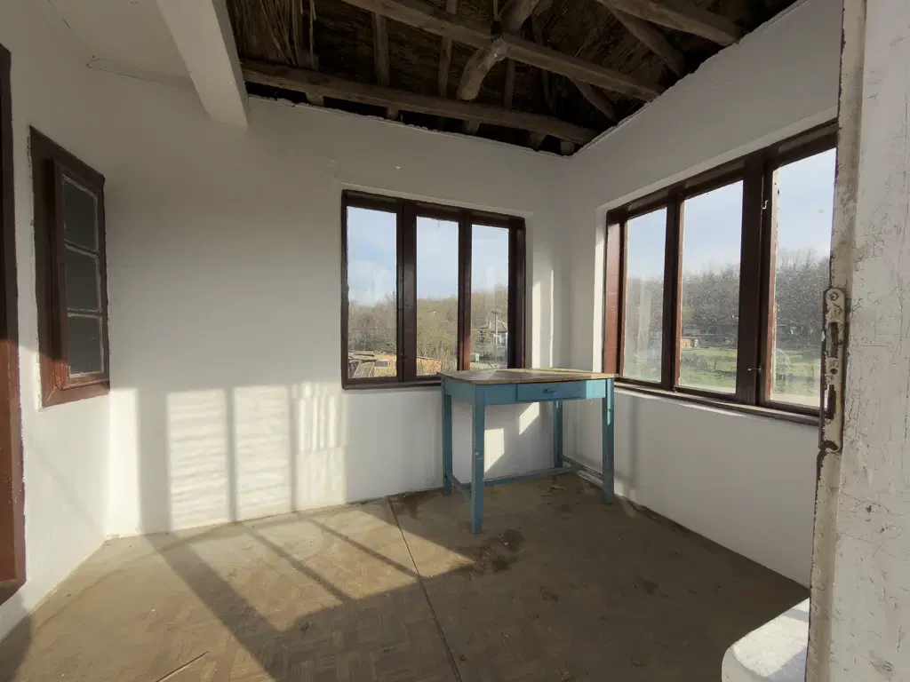 Huis op perceel van 1.900 m² in Slatina, regio Silistra - Bulgarije