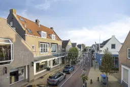 Nieuwerkerk aan den IJssel, Dorpsstraat 28 C en D