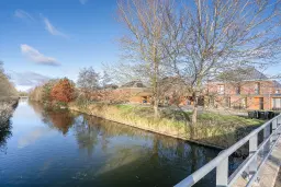 Almere, Professor Pigracht 40