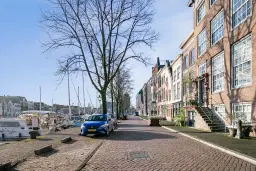 Dordrecht, Nieuwe Haven 23 - 24